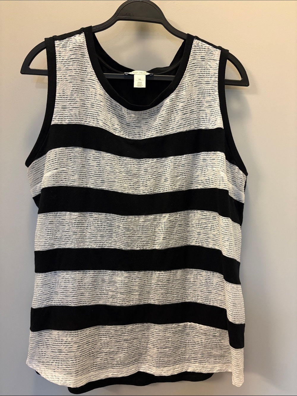 White House Black Market Black/White striped sleeveless tank top, Size XL